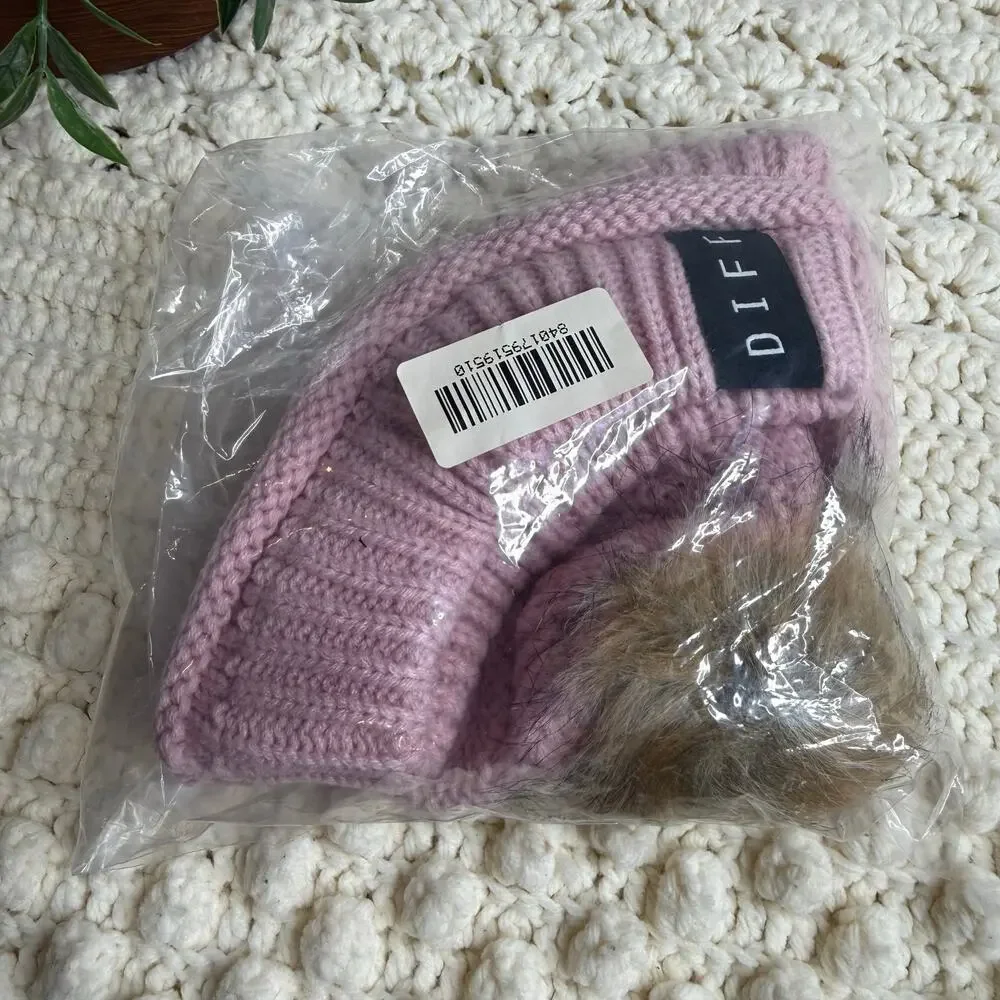 NEW DIFF EYEWEAR Knit Beanie Faux Fur Pompom